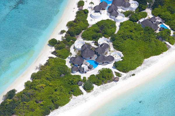 Отель Island Hideaway на Мальдивах: эко-интерьер на лоне природы