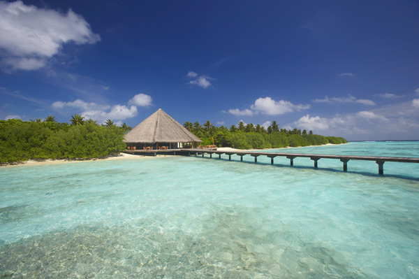 Отель Island Hideaway на Мальдивах: эко-интерьер на лоне природы