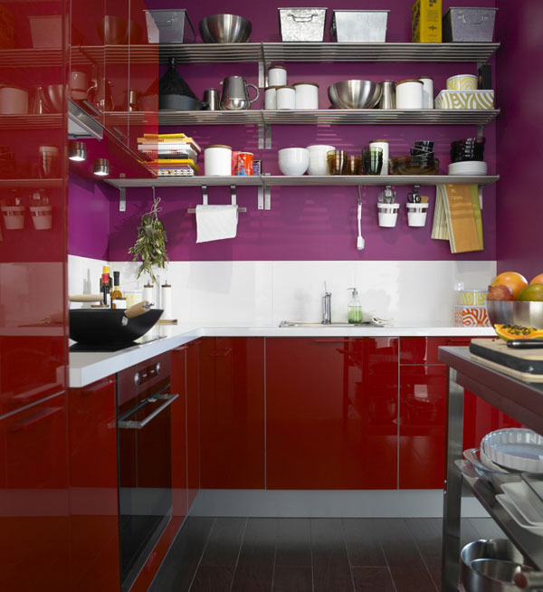 Красная кухня. Интерьер. Красная кухонная мебель. Фото кухни